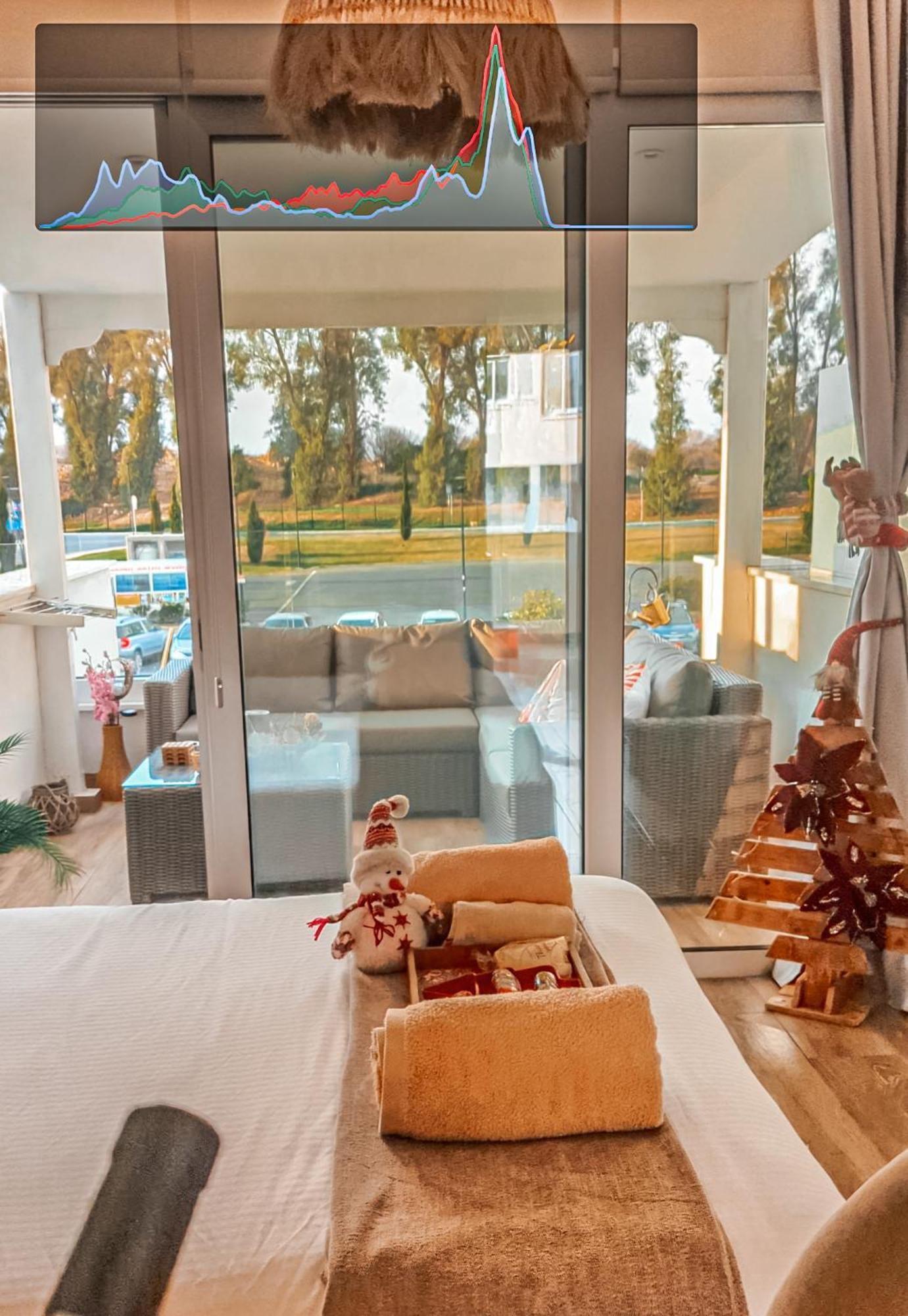 Bohemian Rhapsody Apartment Paphos Exterior photo